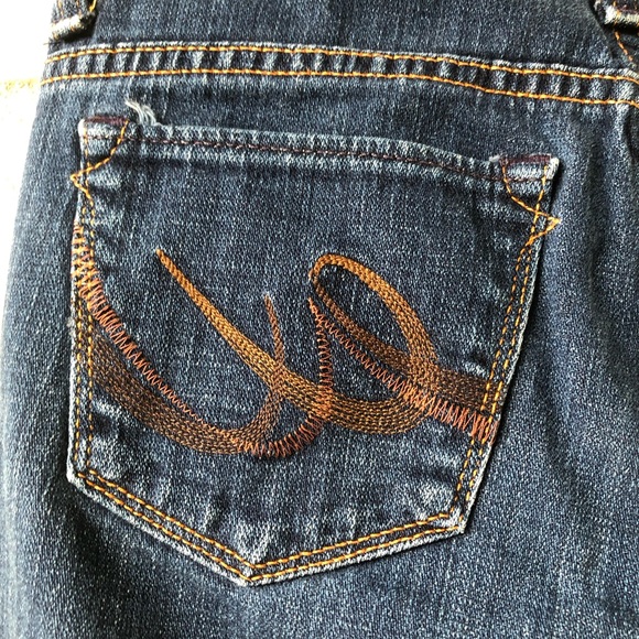 2000’s Express X2 • Low Rise Flare Leg Jeans - Picture 6 of 10